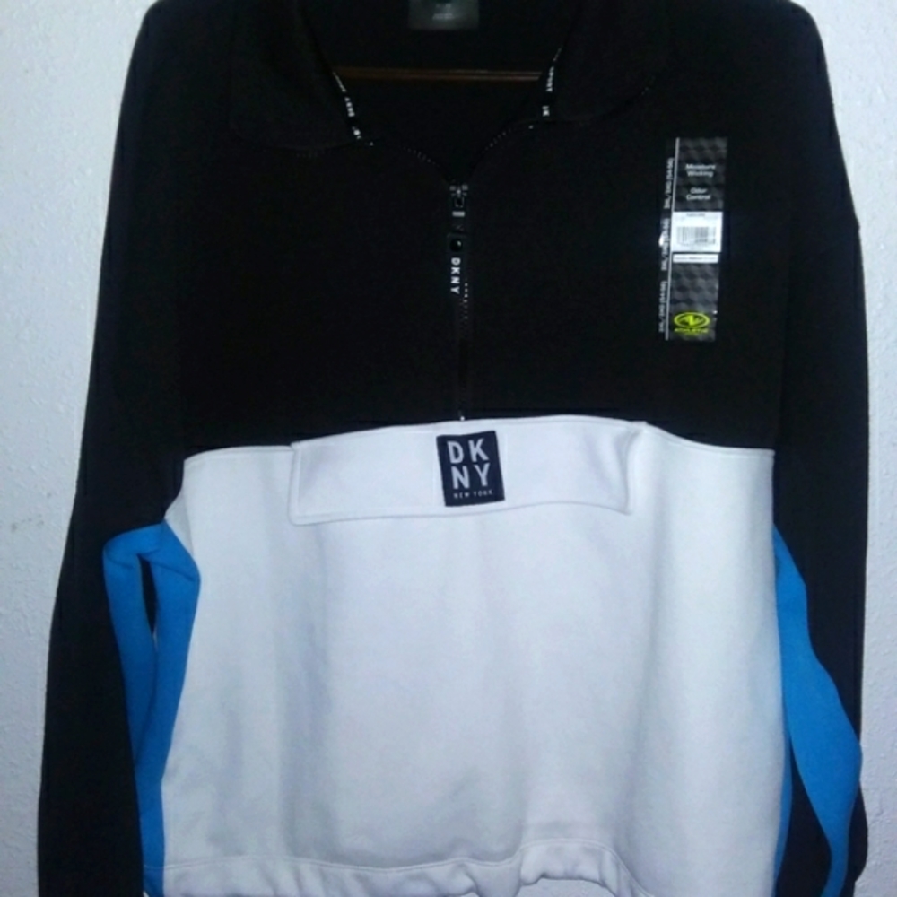 DKNY Sport Womans 1/2 Zip Pull-Over Workout Top w/Front Pocket